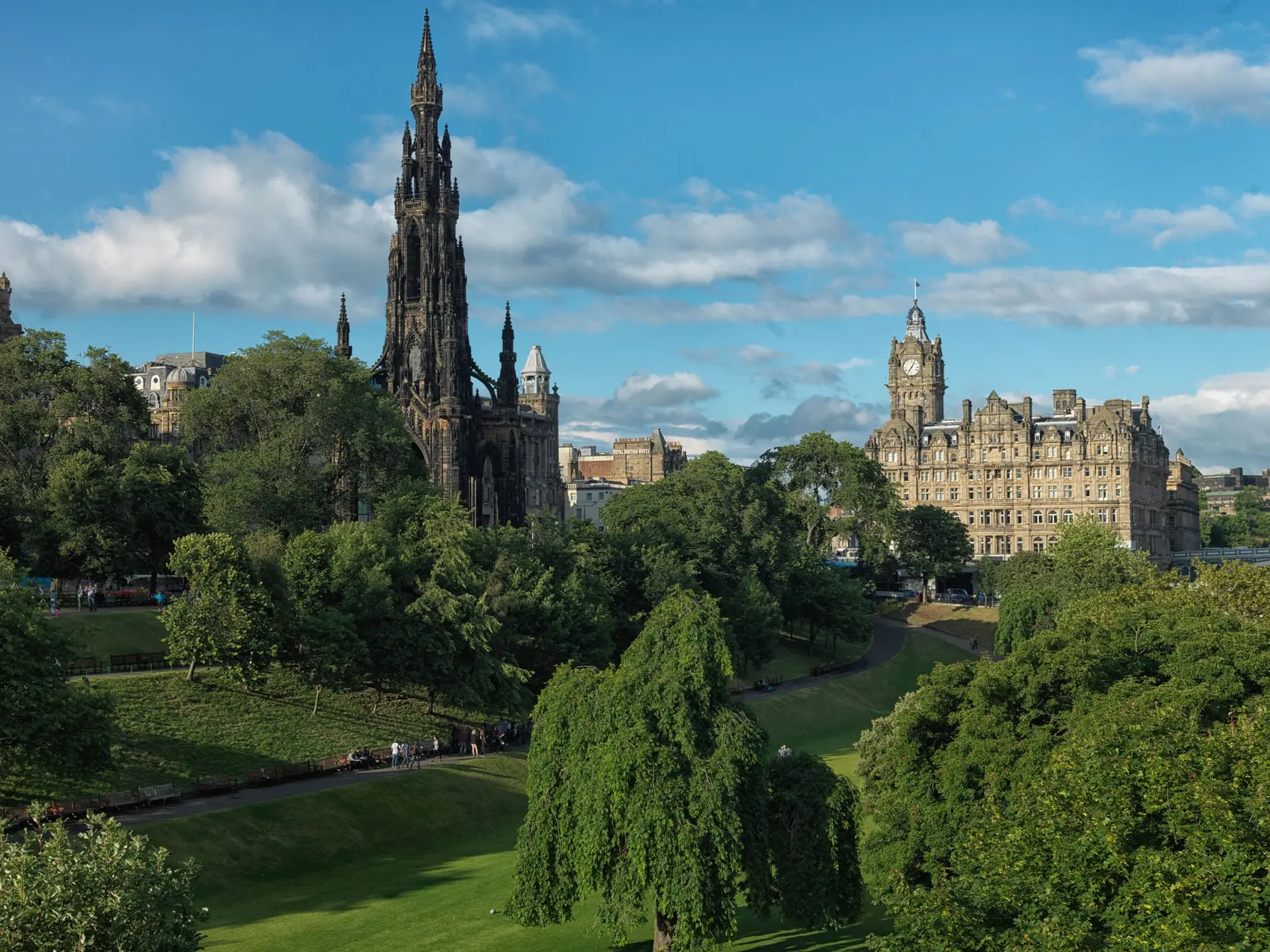 6 Best Luxury Hotels in Edinburgh